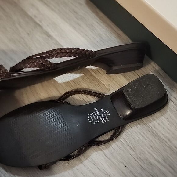 Coldwater Creek Knot Woven Sandals - Picture 5 of 6